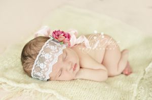 Newborn Photographer-3.jpg